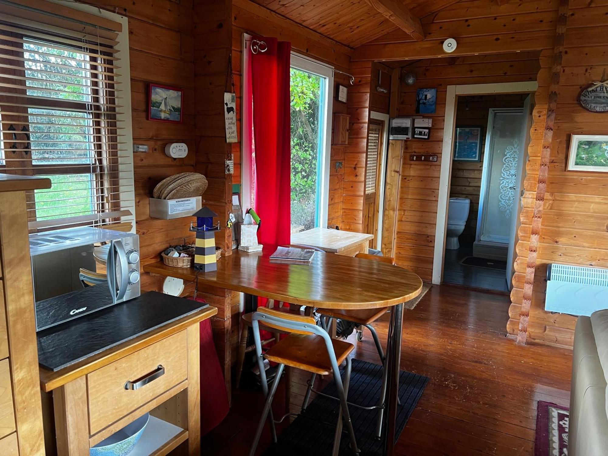 Tudor Lodge With Pool & Bbq Cabin Liskeard Exterior foto